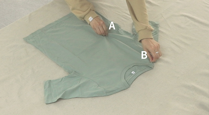 [생활 속 에너지] 간절기, 종류별로 깔끔하게 옷 개는 법 | GSC BP MH life energy how to fold clothes 20190426 2 1