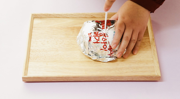 [생활 속 에너지] 포장지 뜯는 팁, 햄버거 깔끔하게 먹는 법! | GSC BP MH life energy burger wrapping paper tip 20191122 1 1