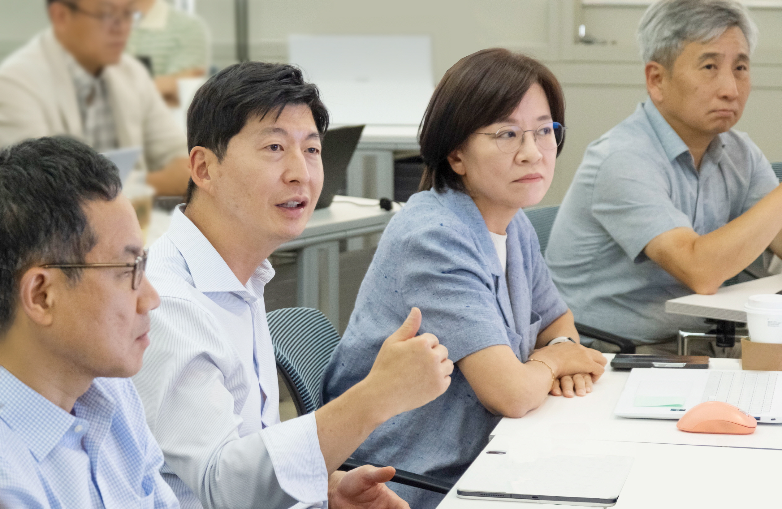 GS칼텍스, 사내 생성형 AI 통합 플랫폼 ‘AIU’ 도입 | GS CALTEX GEN AI 1