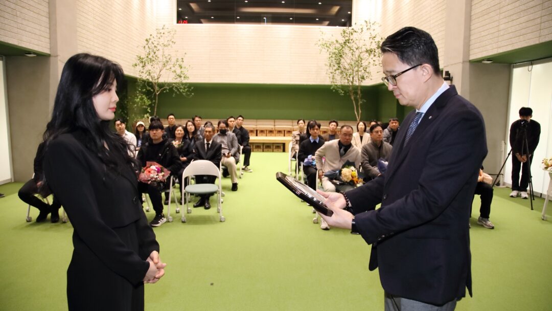 마음이 만든 에너지, 세상을 움직이다: GS칼텍스 참사람상 2 마음이 만든 에너지, 세상을 움직이다: GS칼텍스 참사람상 | GSC true person award