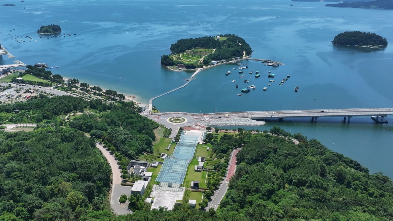 GS칼텍스 2025년 10•11월 뉴스브리핑 13 GS칼텍스 2025년 10•11월 뉴스브리핑 | 1011newbriefing 13